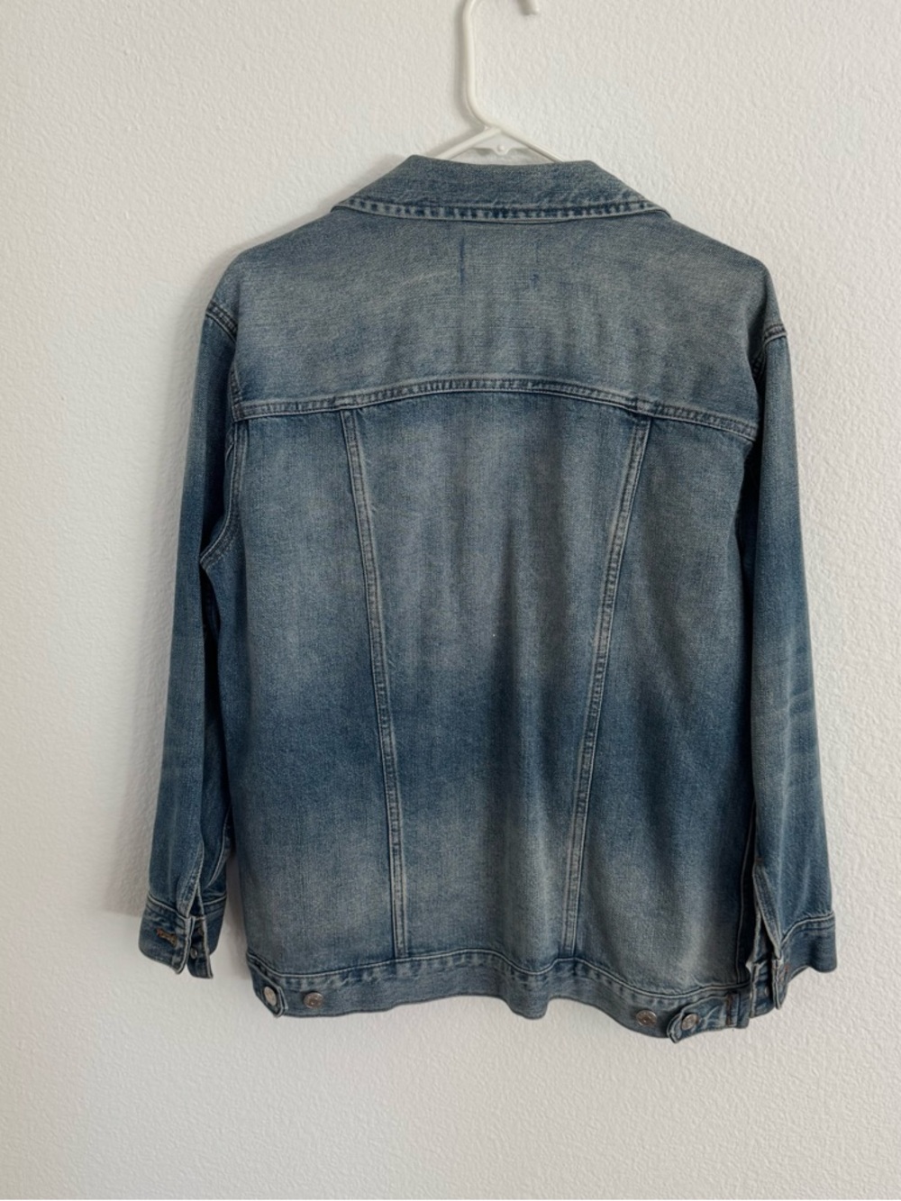 Madewell // Oversized Denim Jacket - Picture 6 of 12